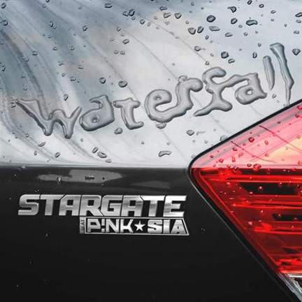 P!nk: Waterfall