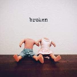 lovelytheband: Broken