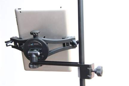 AirTurn Manos w/Side Mount