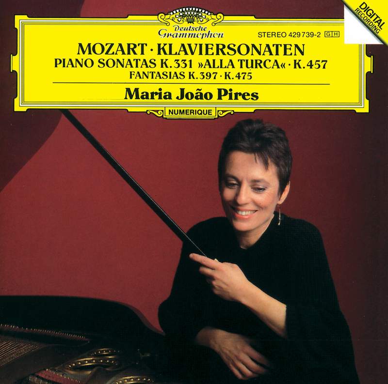 Mozart: Piano Sonatas Nos. 1, 2, 8 and 18 - Deutsche Grammophon