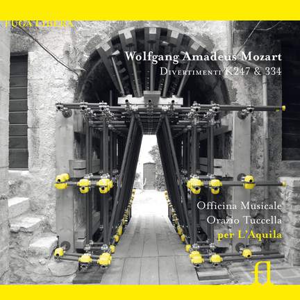 Mozart: Divertimenti K247 & 334