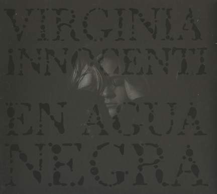 En agua negra