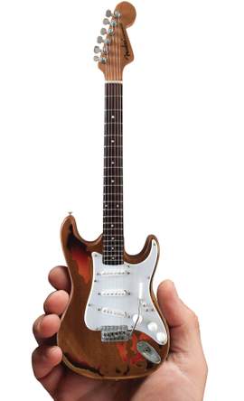 Fender™ Stratocaster™ - Aged Sunburst Distressed