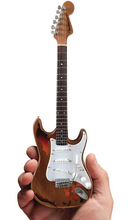 Fender™ Stratocaster™ - Aged Sunburst Distressed