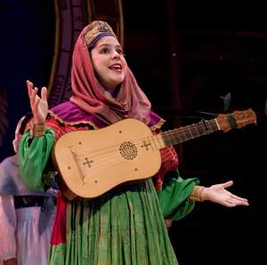 A que por moy gran fremosura