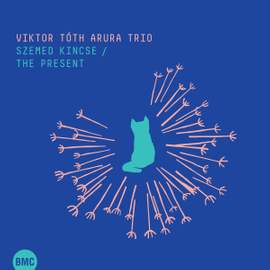 Szemed Kincse / the Present