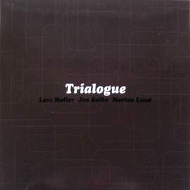 Trialogue
