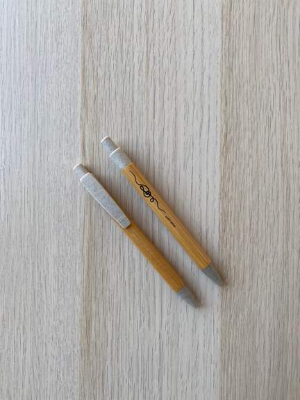 Pen, treble clef, white