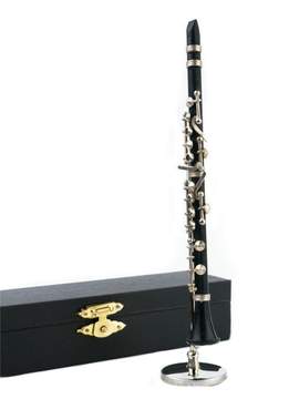 Clarinet wooden with stand & gift case