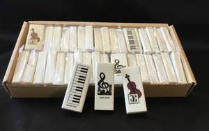 Erasers mixed: musical notes, strings, Keyboard