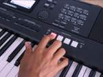 Yamaha Digital Keyboard PSR-EW425 Product Image