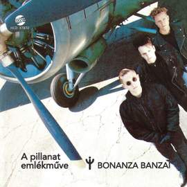 A pillanat emlékműve
