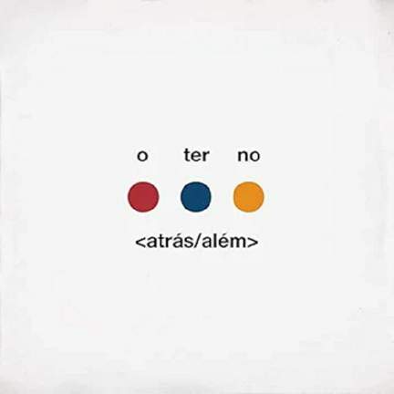 <atras/Alem>