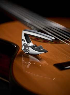 G7th Capo Performance Classic Guitar, silver