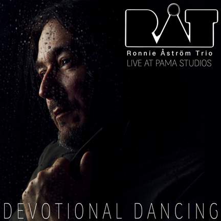 Devotional Dancing
