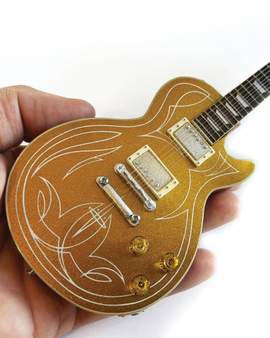 Billy F Gibbons Pinstripe Gibson Les Paul Goldtop