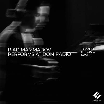 Riad Mammadov performs at Dom Radio