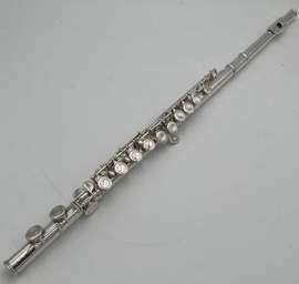 Yamaha Flute YFL-411 - Pre-Loved