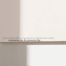 À Primeira Luz do Primeiro Dia