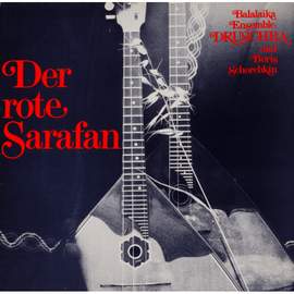 Der rote Sarafan