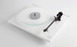 Rega Planar 2 Turntable White