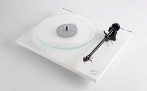 Rega Planar 2 Turntable White