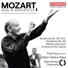 Wolfgang Amadeus Mozart: Symphonies and Arias, Volume 1