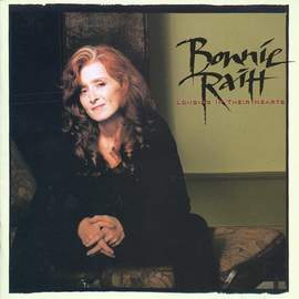 Bonnie Raitt: Love Sneakin' Up On You