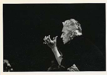 Karajan, H v: Postkarte