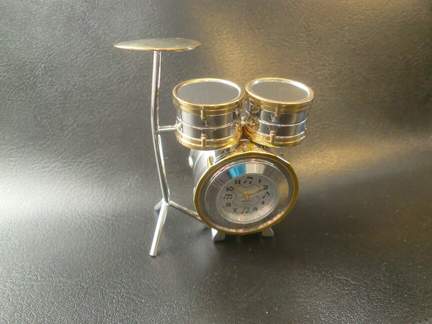 Drum Uhr